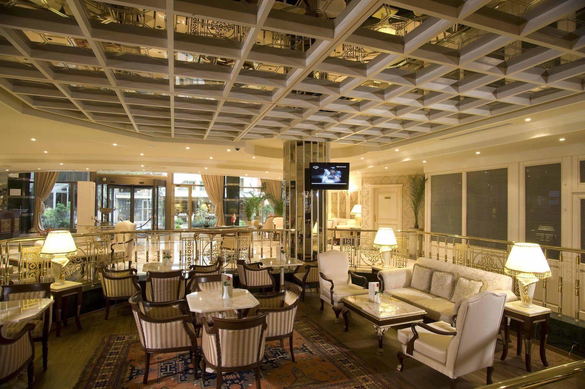 Elite World Comfy Istanbul Taksim Hotell Restaurant bilde